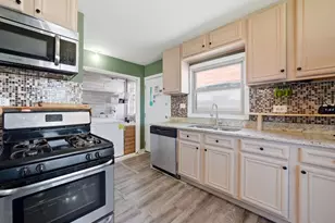 114 Geneva Ave, Bellwood, IL 60104 - Photo 12
