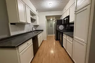 259 Stoneybrook Ln, Bloomingdale, IL 60108 - Photo 10