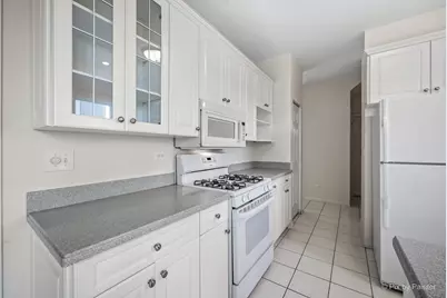 255 Charlotte Court, Cary, IL 60013 - Photo 12