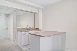 255 Charlotte Ct, Cary, IL 60013 - Photo 32