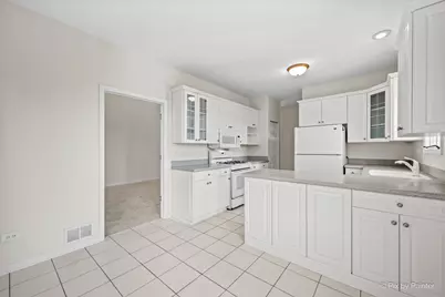 255 Charlotte Court, Cary, IL 60013 - Photo 10
