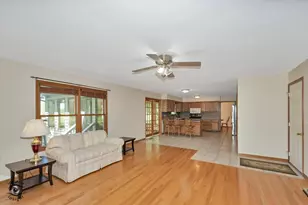 11515 Ellwood Greens Rd, Genoa, IL 60135 - Photo 14