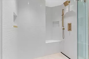 950 N Michigan Ave, Chicago, IL 60611 - Photo 28