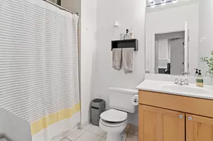 421 W Huron St, Chicago, IL 60654 - Photo 18