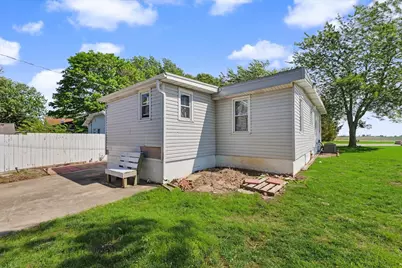 518 W Harrison Street, Villa Grove, IL 61956 - Photo 24
