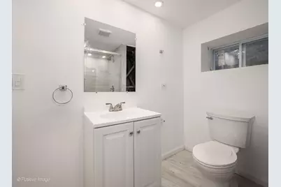 2630 W Estes Avenue, Chicago, IL 60645 - Photo 20