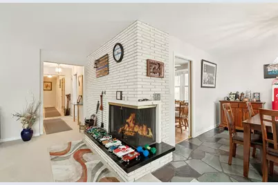 2225 W Touhy Avenue, Chicago, IL 60645 - Photo 10