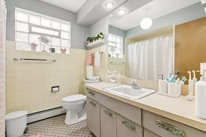 2225 W Touhy Avenue, Chicago, IL 60645 - Photo 36