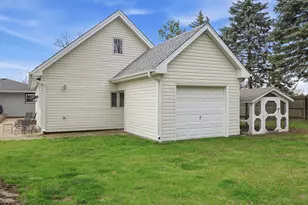 1818 Brickville Rd, Sycamore, IL 60178 - Photo 24