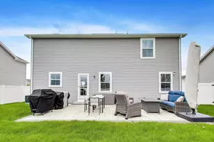 470 E Meadowdale Cir, Hampshire, IL 60140 - Photo 32
