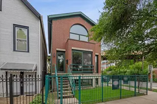 1757 W Newport Ave, Chicago, IL 60657 - Photo 1