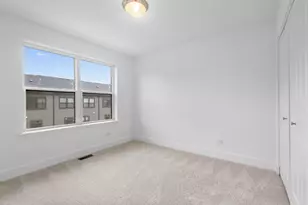 6417 Main St, Morton Grove, IL 60053 - Photo 14