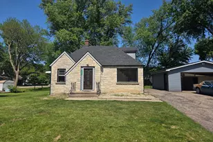 1517 Meadowbrook Dr, Round Lake Beach, IL 60073 - Photo 1