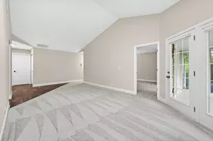 802 Butternut Ln, Mount Prospect, IL 60056 - Photo 8
