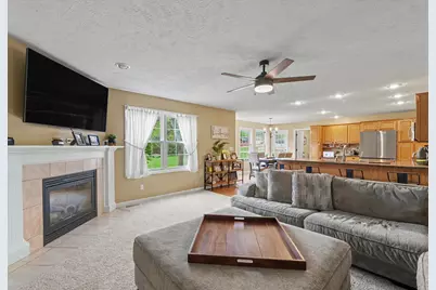 359 E Meuser Drive, Paxton, IL 60957 - Photo 6