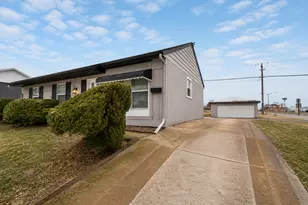 22102 Hawthorne Way, Richton Park, IL 60471 - Photo 2