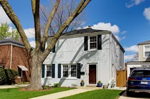 1741 N 73rd Ct, Elmwood Park, IL 60707 - Photo 2