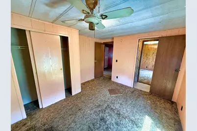 210 Park Avenue, Flora, IL 62839 - Photo 28