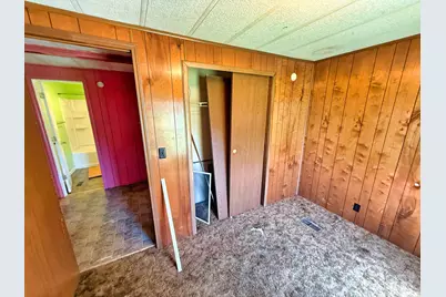 210 Park Avenue, Flora, IL 62839 - Photo 22