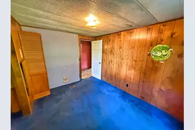 210 Park Avenue, Flora, IL 62839 - Photo 32