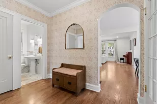 303 N Willow Rd, Elmhurst, IL 60126 - Photo 10