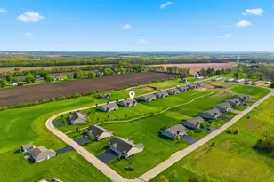 723 Yingling Dr, Dixon, IL 61021 - Photo 8