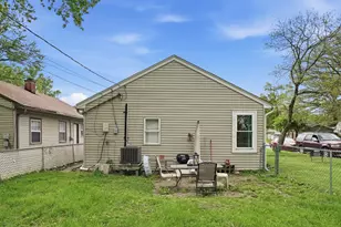 16784 Trapet Ave, Hazel Crest, IL 60429 - Photo 12