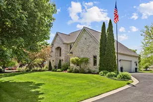 40W675 Stonebriar Ln, Elgin, IL 60124 - Photo 40