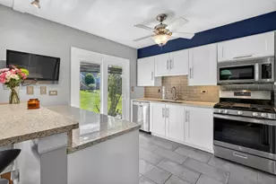 6401 Otto Pl, Downers Grove, IL 60516 - Photo 6