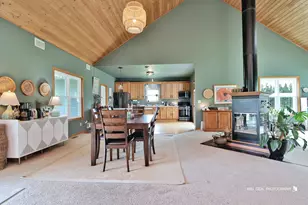 600 Meadow Ln, Winthrop Harbor, IL 60096 - Photo 4