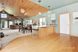 600 Meadow Ln, Winthrop Harbor, IL 60096 - Photo 8