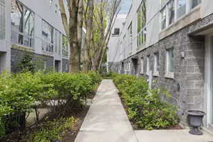 660 N Peoria St, Chicago, IL 60642 - Photo 2