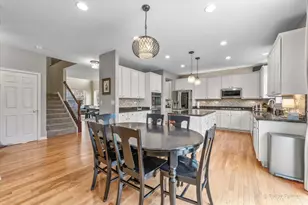 380 Fountain Ave, Elgin, IL 60124 - Photo 20