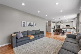 380 Fountain Ave, Elgin, IL 60124 - Photo 22