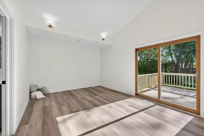 241 S Riverside Drive, Villa Park, IL 60181 - Photo 12