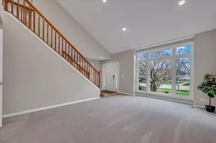 1355 Beckett Ln, Schaumburg, IL 60173 - Photo 6