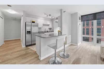 345 N La Salle Drive #401, Chicago, IL 60654 - Photo 10