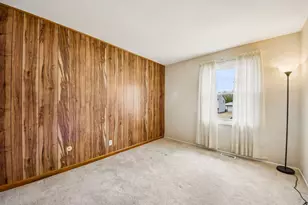 811 Oakton Ave, Romeoville, IL 60446 - Photo 8