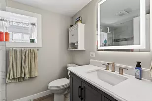 1715 W Balmoral Ave, Chicago, IL 60640 - Photo 34