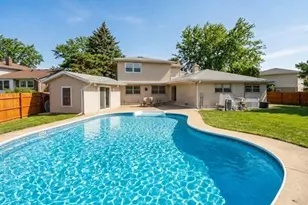 2019 E Avon Ln, Arlington Heights, IL 60004 - Photo 44