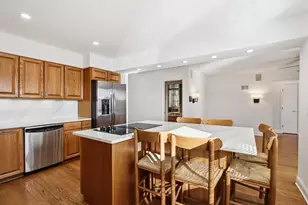 2019 E Avon Ln, Arlington Heights, IL 60004 - Photo 10