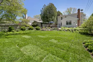 348 E Woodland Rd, Lake Bluff, IL 60044 - Photo 22
