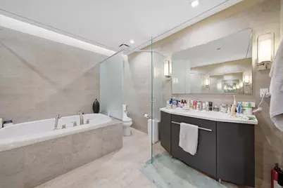 401 N Wabash Avenue #67E, Chicago, IL 60611 - Photo 28