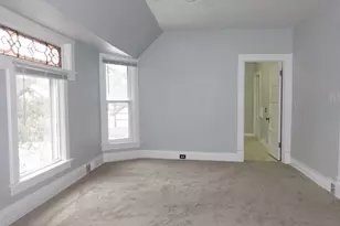 1111 Garfield Ave, Aurora, IL 60506 - Photo 8
