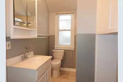 1111 Garfield Avenue #B, Aurora, IL 60506 - Photo 12