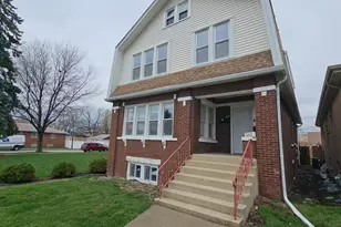 2626 W 96th Pl, Evergreen Park, IL 60805 - Photo 2