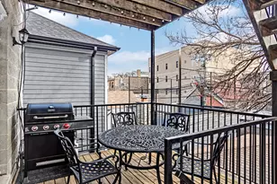 1131 W Wolfram St, Chicago, IL 60657 - Photo 14