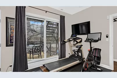 1131 W Wolfram Street #2, Chicago, IL 60657 - Photo 12