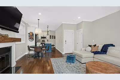 1131 W Wolfram Street #2, Chicago, IL 60657 - Photo 4