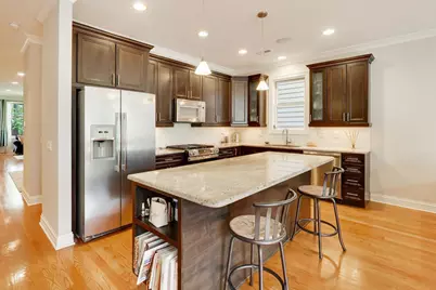 5404 W Leland Avenue, Chicago, IL 60630 - Photo 10